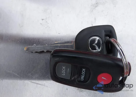 2006 Mazda Mazda3 I z USA, uszkodzony, nr VIN JM1BK32F061426246